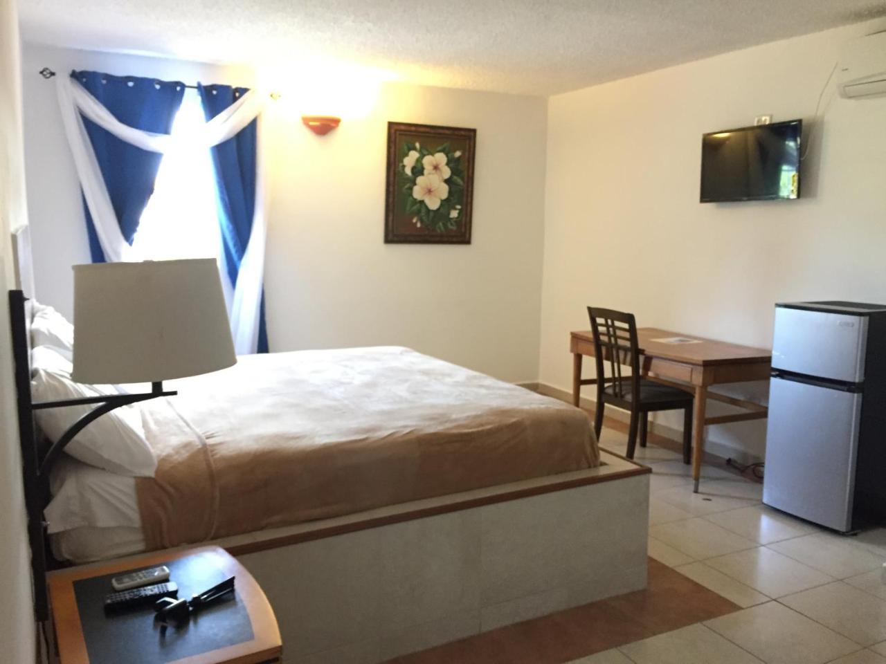 Levimar Guest House Levittown Exterior photo