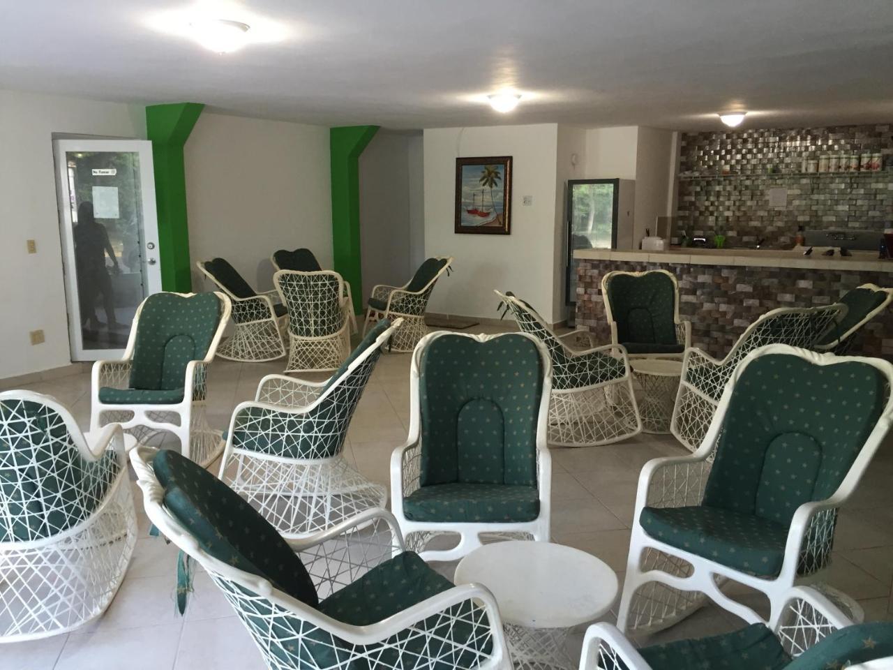 Levimar Guest House Levittown Exterior photo